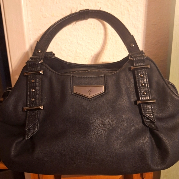 Simply Vera Vera Wang Handbags - Simply Vera Vera Wang purse